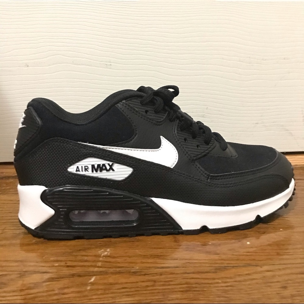 Women’s NIKE Air Max 90 OG  Black, New
